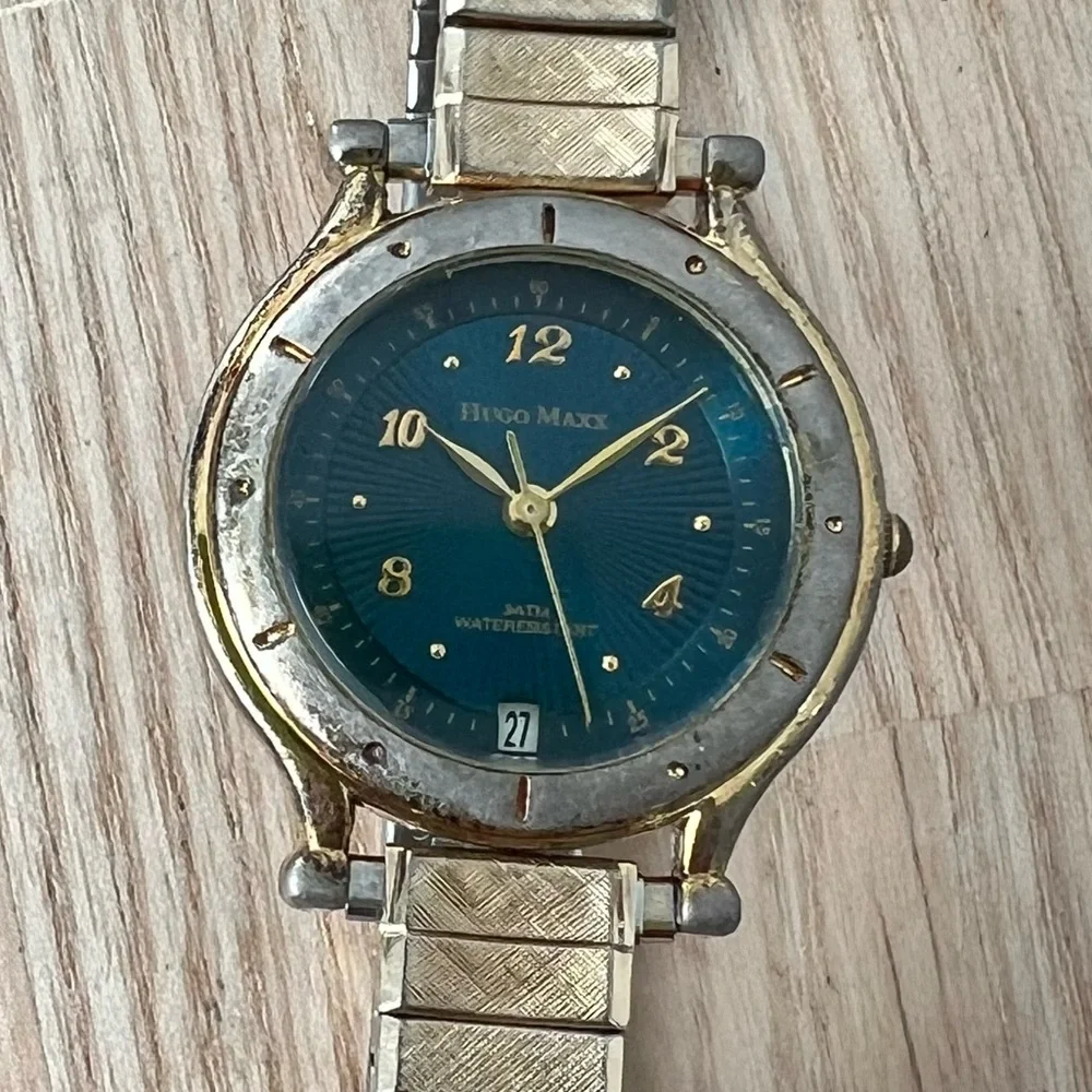 Vintage Hugo Maxx ladies green teal dial gold plated watch NEW BATTERY